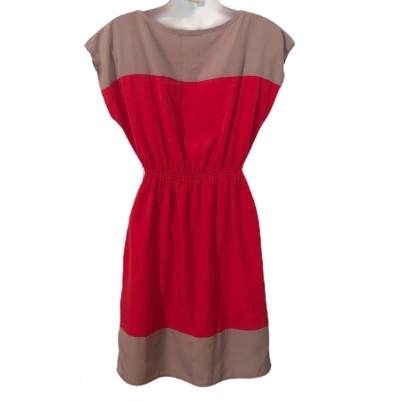 Soprano Size XS Color Block Cinched Waist Lightweight Dress Red Tan - Picture 6 of 9